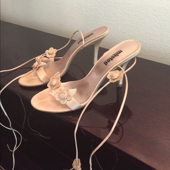 Satin beige tie up stilletoes with rose on ties - Picture 2 of 3